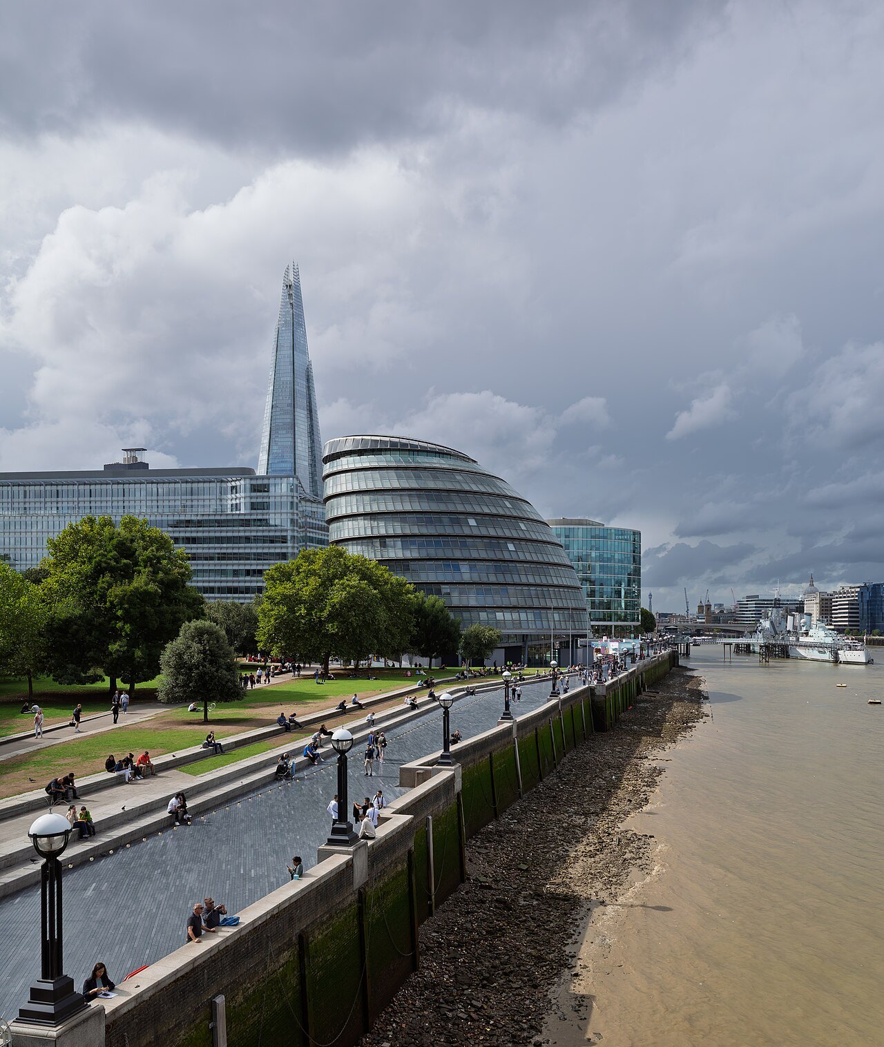 The river path along the Queen's Walk, with the Shard and City Hall in the distance