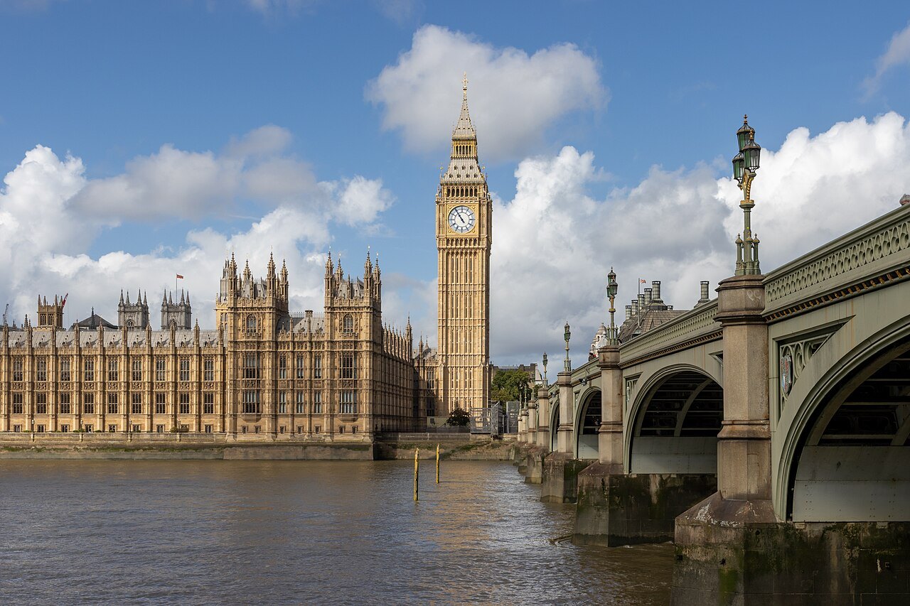 Westminster Bridge, the Palace of Westminster and the Elizabeth Tower from the south bank
